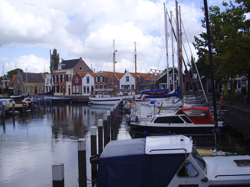 Middelharnis beek